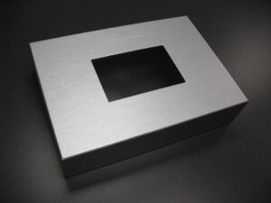 Acura Telescoping Box With Window