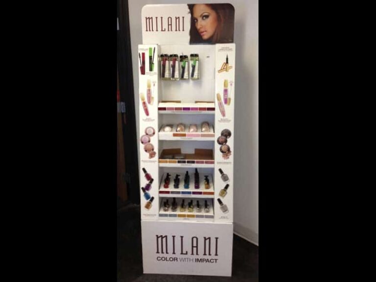 milani-corrugated-floor-display-1