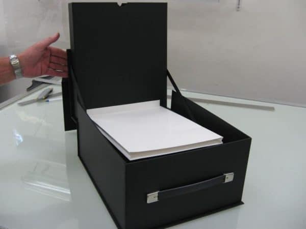 Set-Up-Box-with-Handle-2