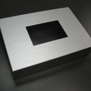 Acura Telescoping Box With Window